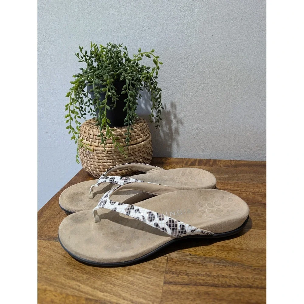 Vionic‎ Dillon Women's Sandal size 8